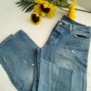 501 Levi’s button up jeans.